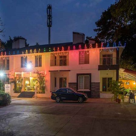 Hotel Mint Koregaon Park Пуна Экстерьер фото