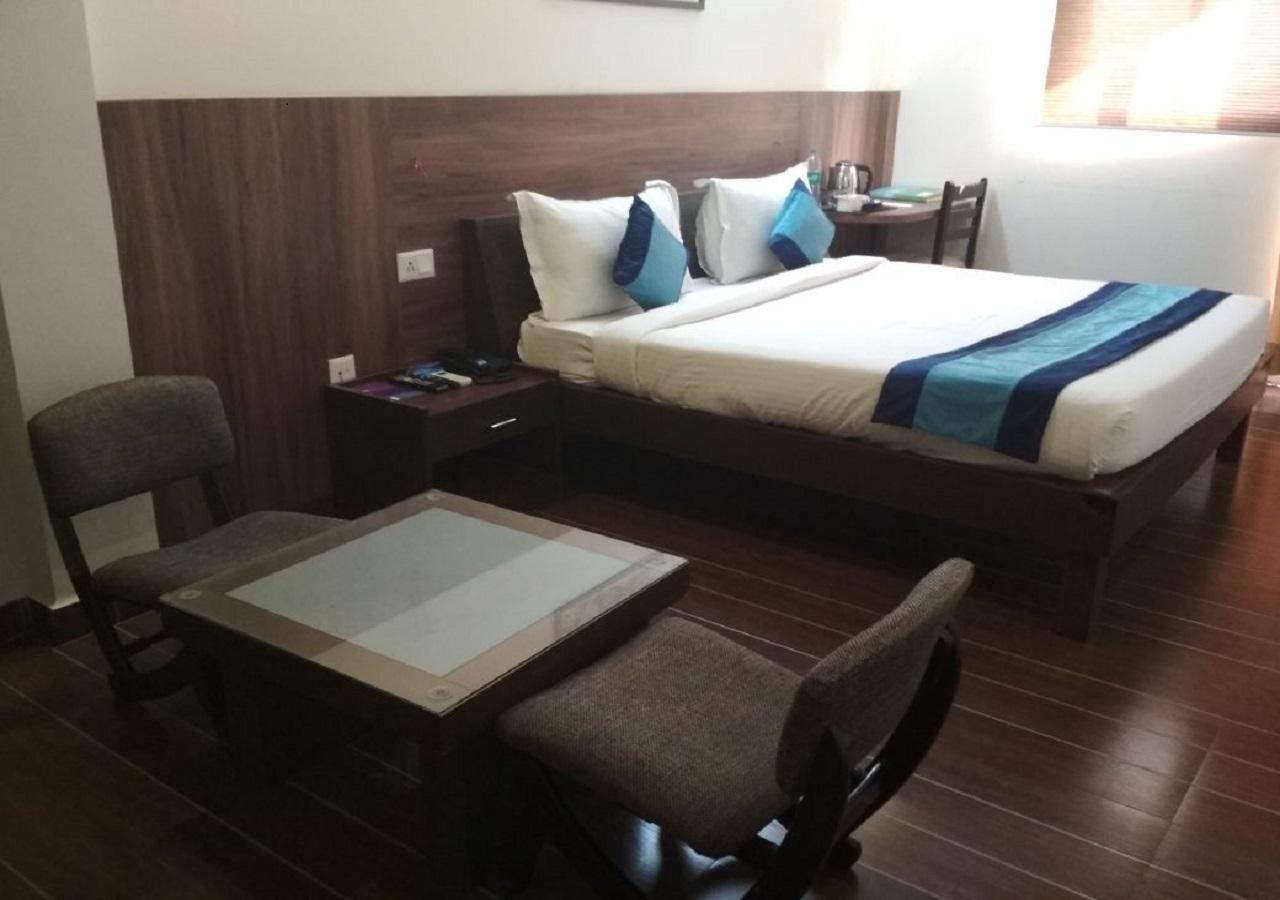 Hotel Mint Koregaon Park Пуна Экстерьер фото
