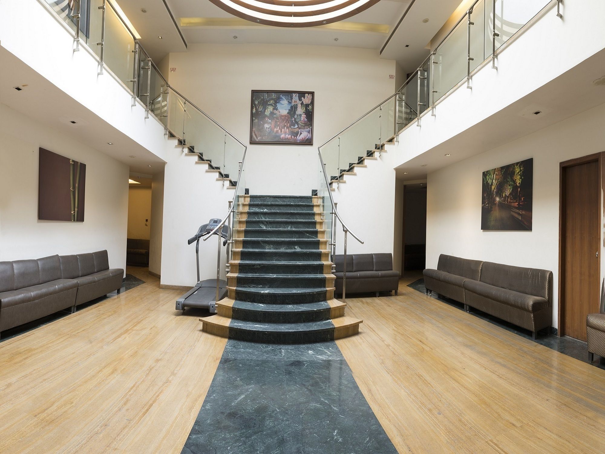 Hotel Mint Koregaon Park Пуна Экстерьер фото